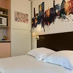 Le Skylille - Renove, Idealement Situe Dans Le Quartier Vivant De Vauban A * Rijsel